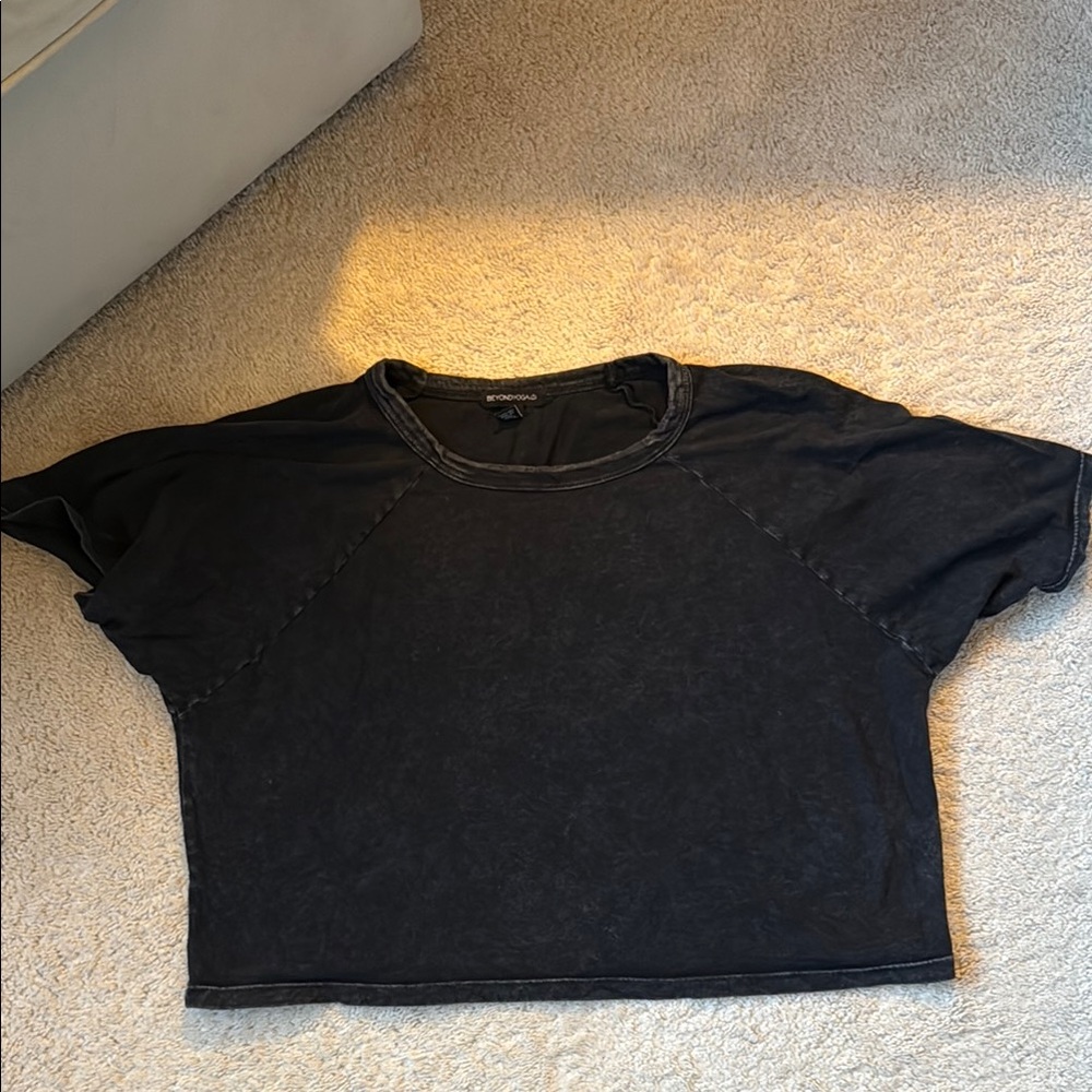 Beyond Yoga Black Crop Tee